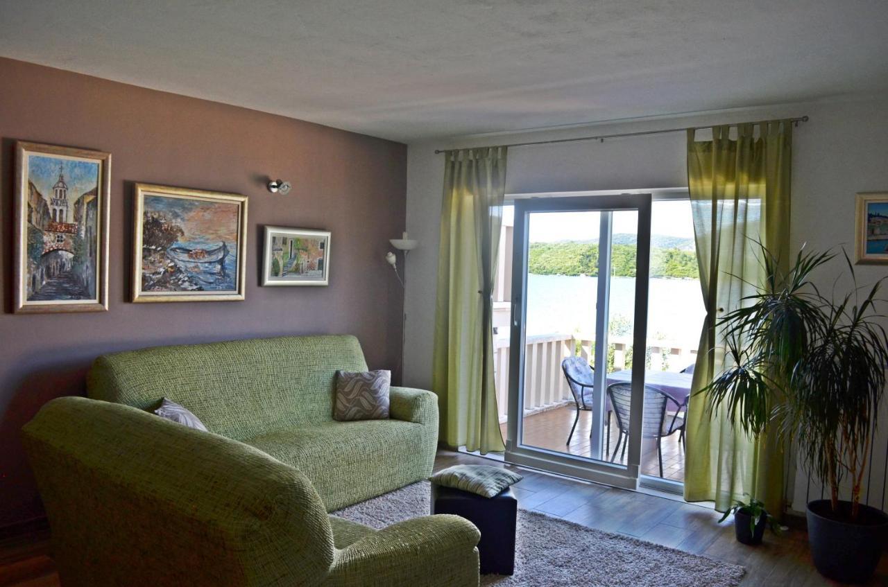 Račišće Apartments Rina - Kneze מראה חיצוני תמונה