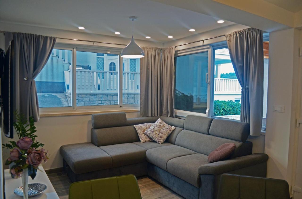 Račišće Apartments Rina - Kneze מראה חיצוני תמונה