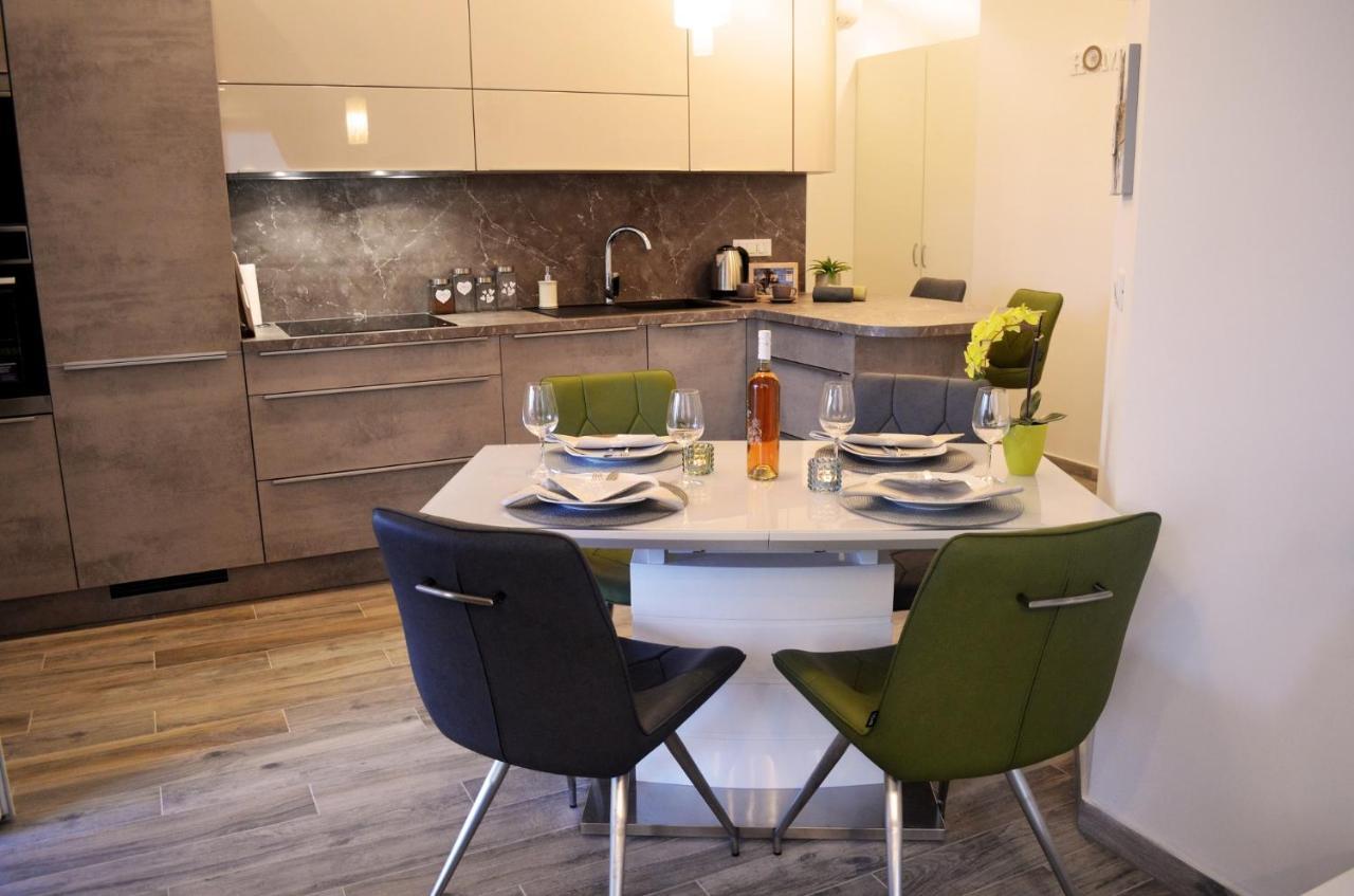Račišće Apartments Rina - Kneze מראה חיצוני תמונה
