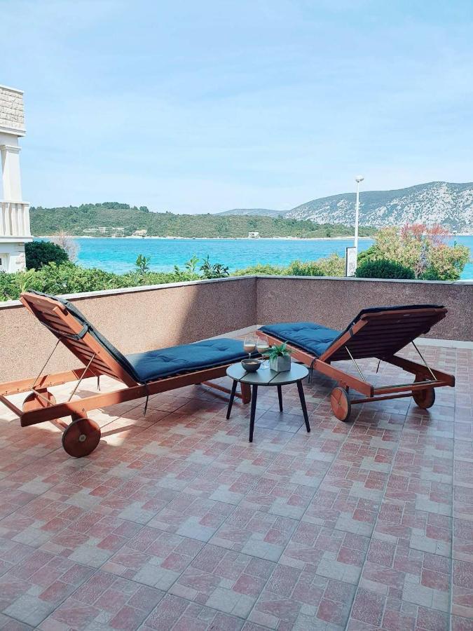 Račišće Apartments Rina - Kneze מראה חיצוני תמונה