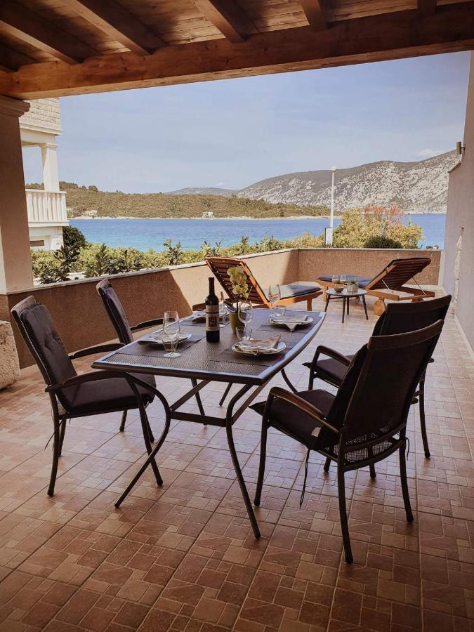 Račišće Apartments Rina - Kneze מראה חיצוני תמונה